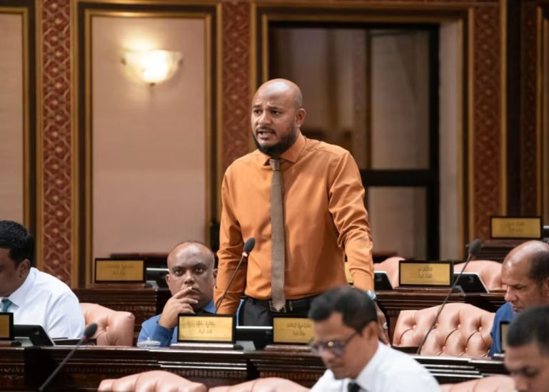 Cream Happy Wedding Anniversary Facebook Post (1140 x 735 px) (20)