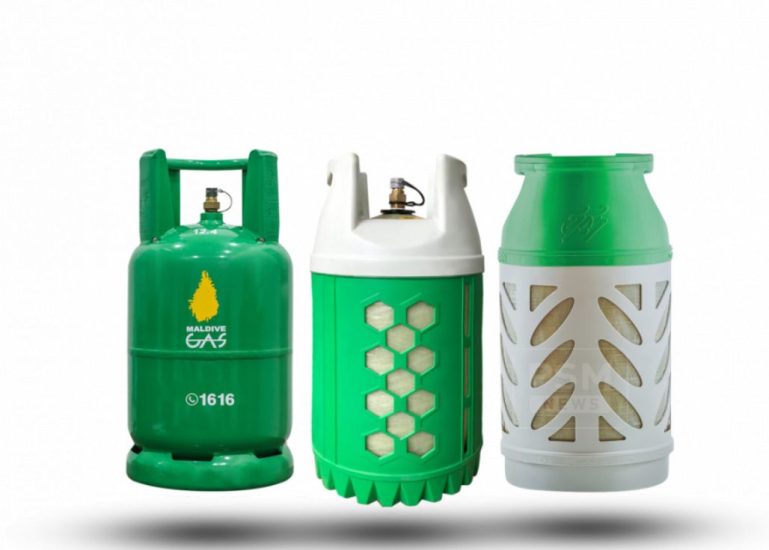 Cream Happy Wedding Anniversary Facebook Post (1140 x 735 px) (24)