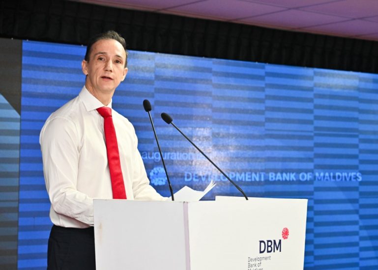 b_MbFYKsuPzkG6Kpq3uvezPCy2C