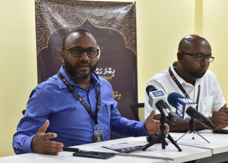 ޤިބްލް ޙައްޖު އެންޑް ޢުމްރާގެ އިސްވެރިން ނޫސްވެރިނަށް މަޢުލޫމާތު ދެއްވަނީ